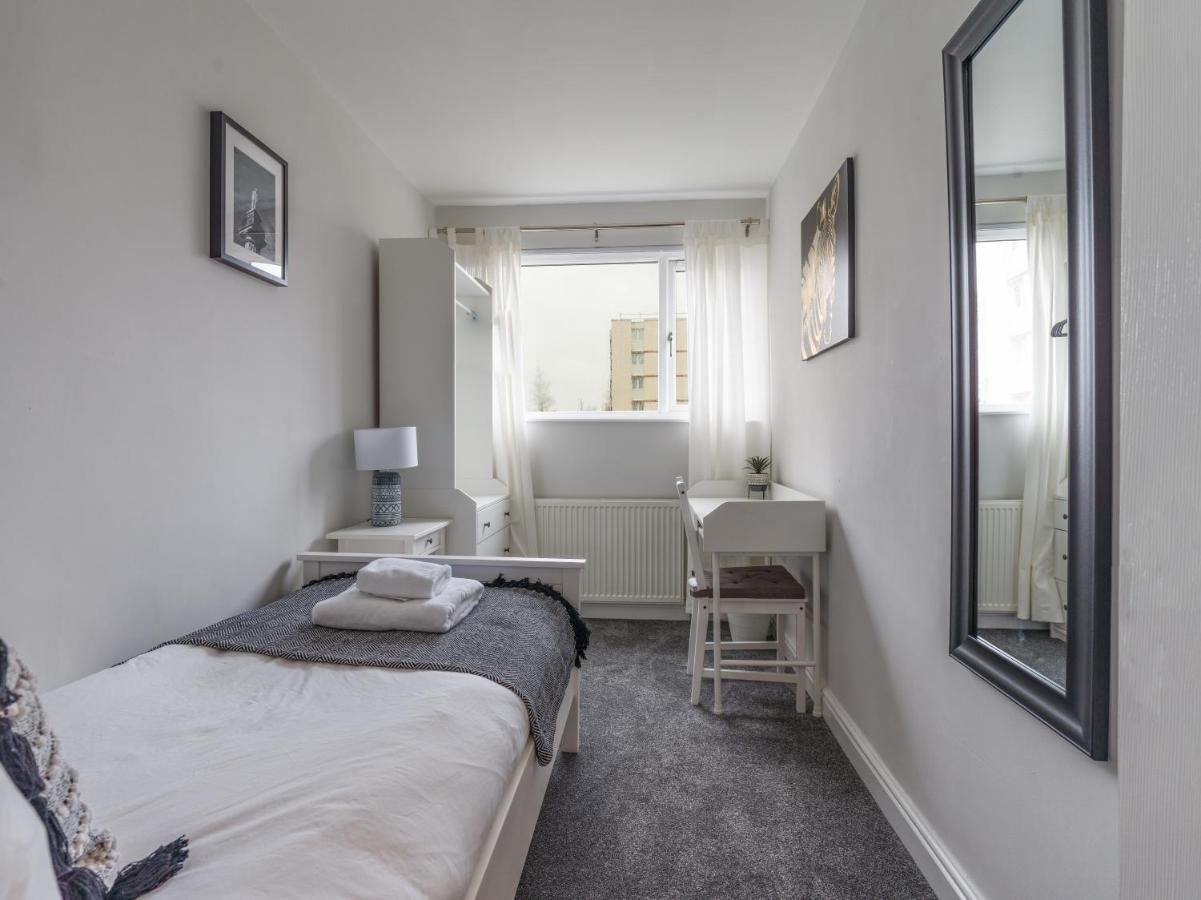 Charming 3-Bed House In Newcastle Upon Tyneヴィラ エクステリア 写真