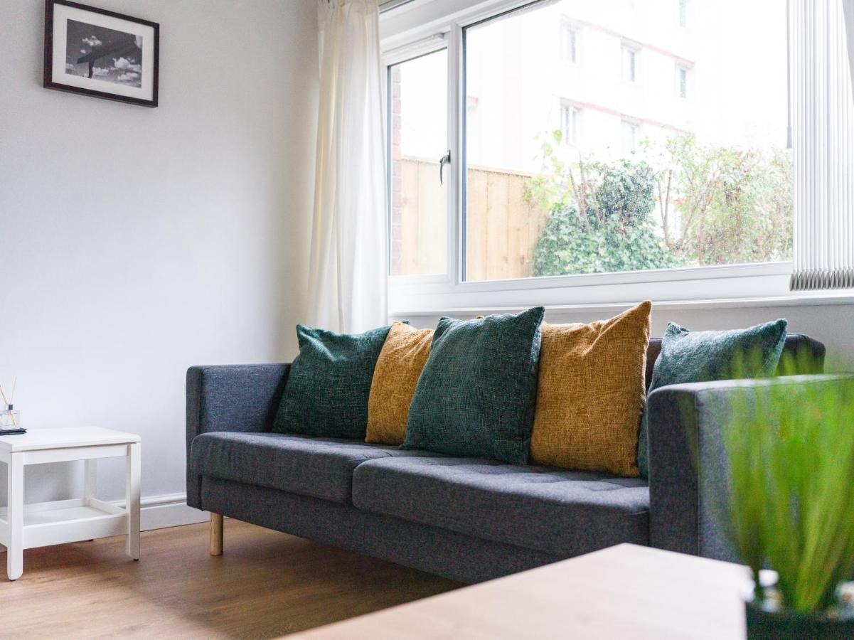 Charming 3-Bed House In Newcastle Upon Tyneヴィラ エクステリア 写真